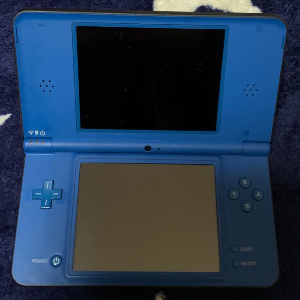 ニンテンドーDSiLL ブルー