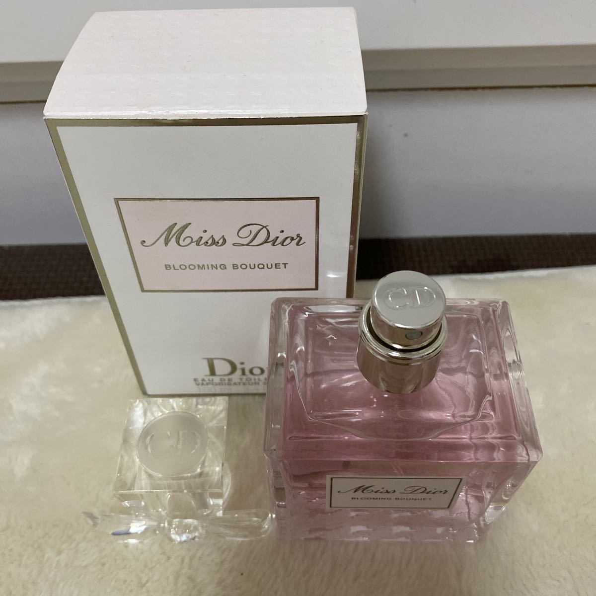 ファム Christian ミスディオール 100mL ピン/チャーム付きの通販 by