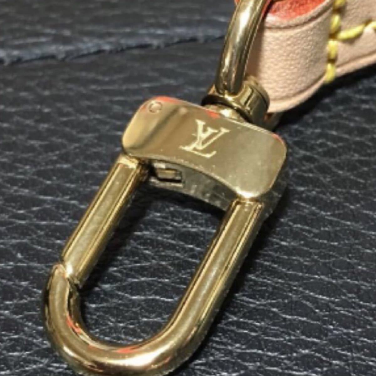 LOUIS VUITTON ショルダーストラップ ヌメ革118センチ金具片方 LOUIS VUITTON ショルダーストラップ ヌメ革118センチ金具片方