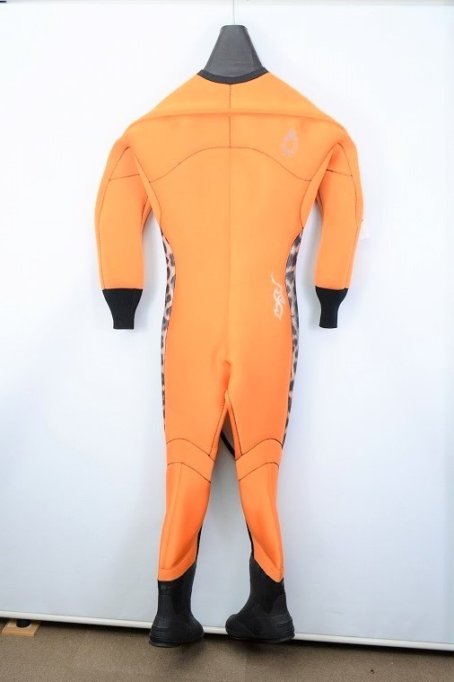 完璧 World ドライスーツ(170cm/65kg/ブーツ26cm 男性用 5mm Dive ドライスーツ