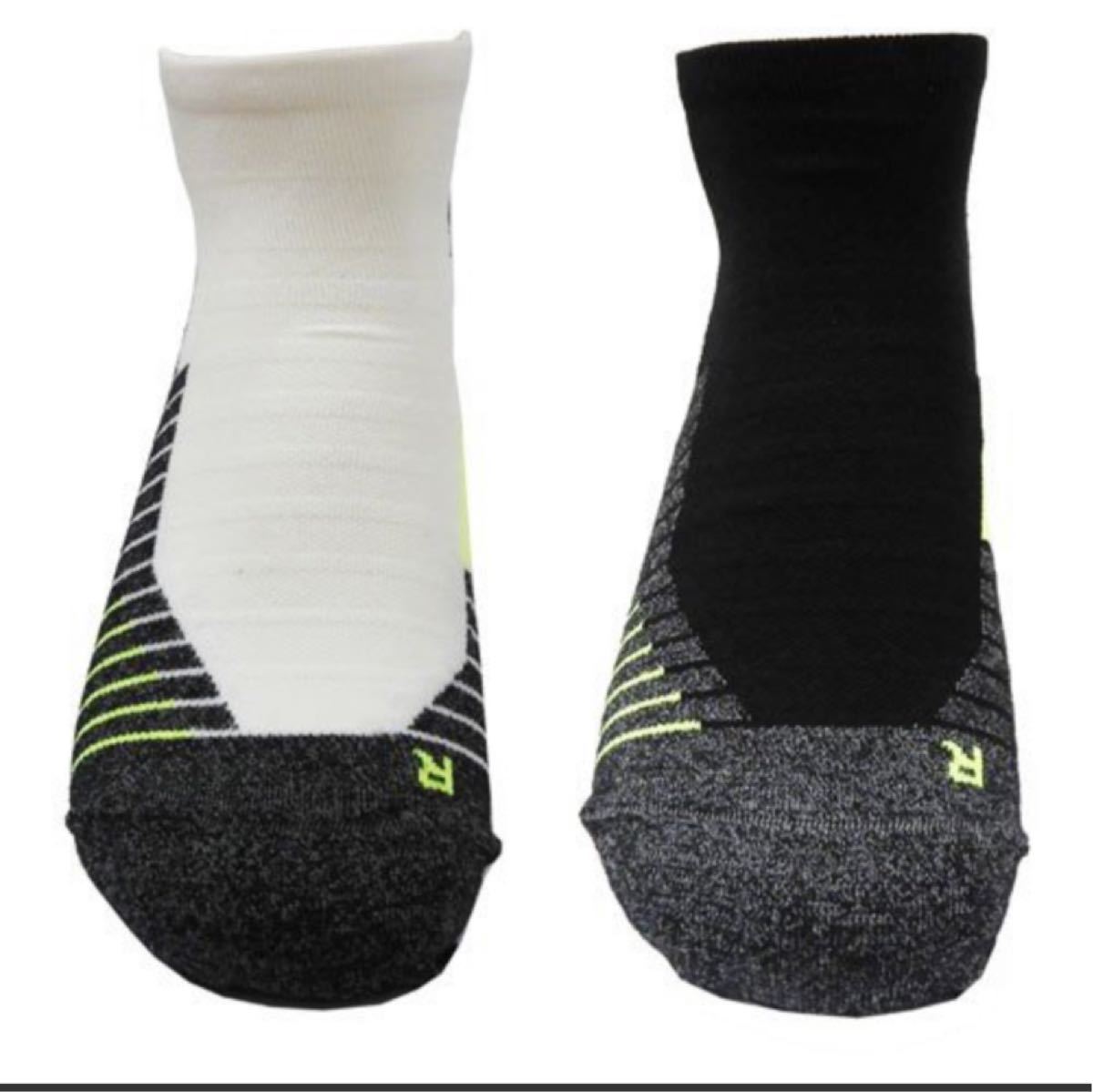 新品タグ付き未使用アンダーアーマー靴下ソックスランニング用アスリートLG 2足組みセット即購入してください。