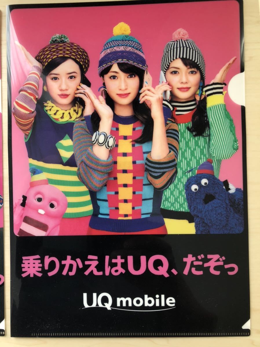  прозрачный файл UQ мобильный много часть не .. Fukada Kyouko .... не использовался товар не продается 2 шт. комплект 