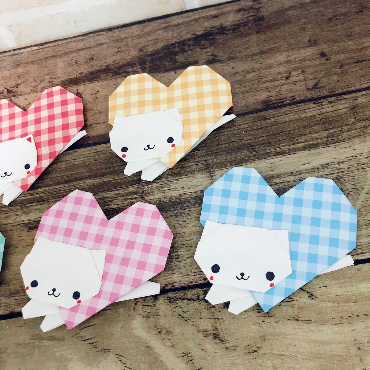 Paypayフリマ ハンドメイド 折り紙 ハート ネコ メッセージカード 壁面 飾り Paypayフリマ ハンドメイド 折り紙 ハート ネコ メッセージカード 壁面 飾り