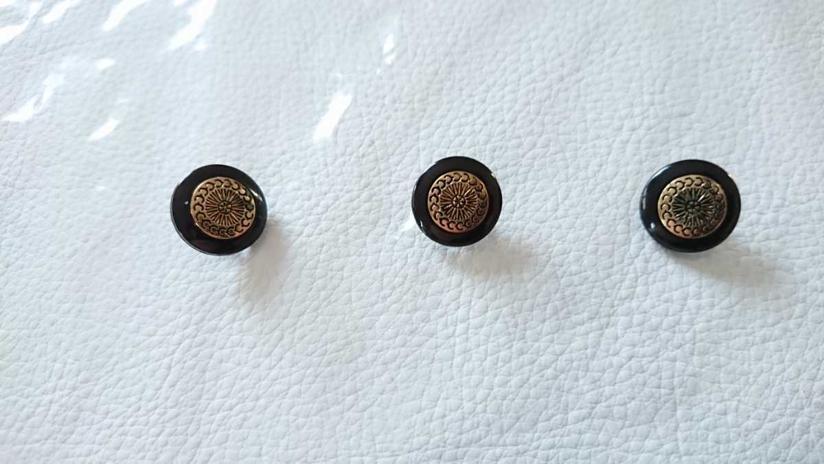 手芸・裁縫 中古 レトロ ボタン 黒 ゴールド 約15mm 3個セット 洋服・バッグ・小物など ハンドメイド DIY リメイクに_画像1