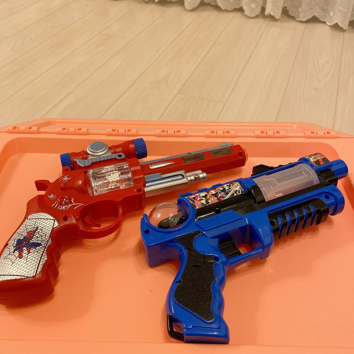 Paypayフリマ おもちゃ銃 2本セット 光る銃 Paypayフリマ おもちゃ銃 2本セット 光る銃