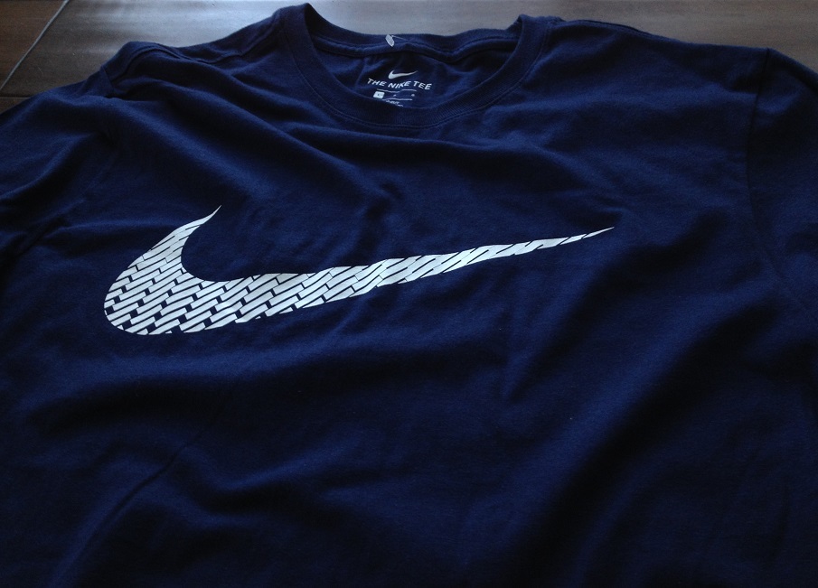 【既決USA】NIKE・ ナイキ@完売胸元【NIKE】ロゴ入半袖Tシャツ【Nike Men's Swoosh Logo Short T-Shirt】紺 x White @@M_画像6