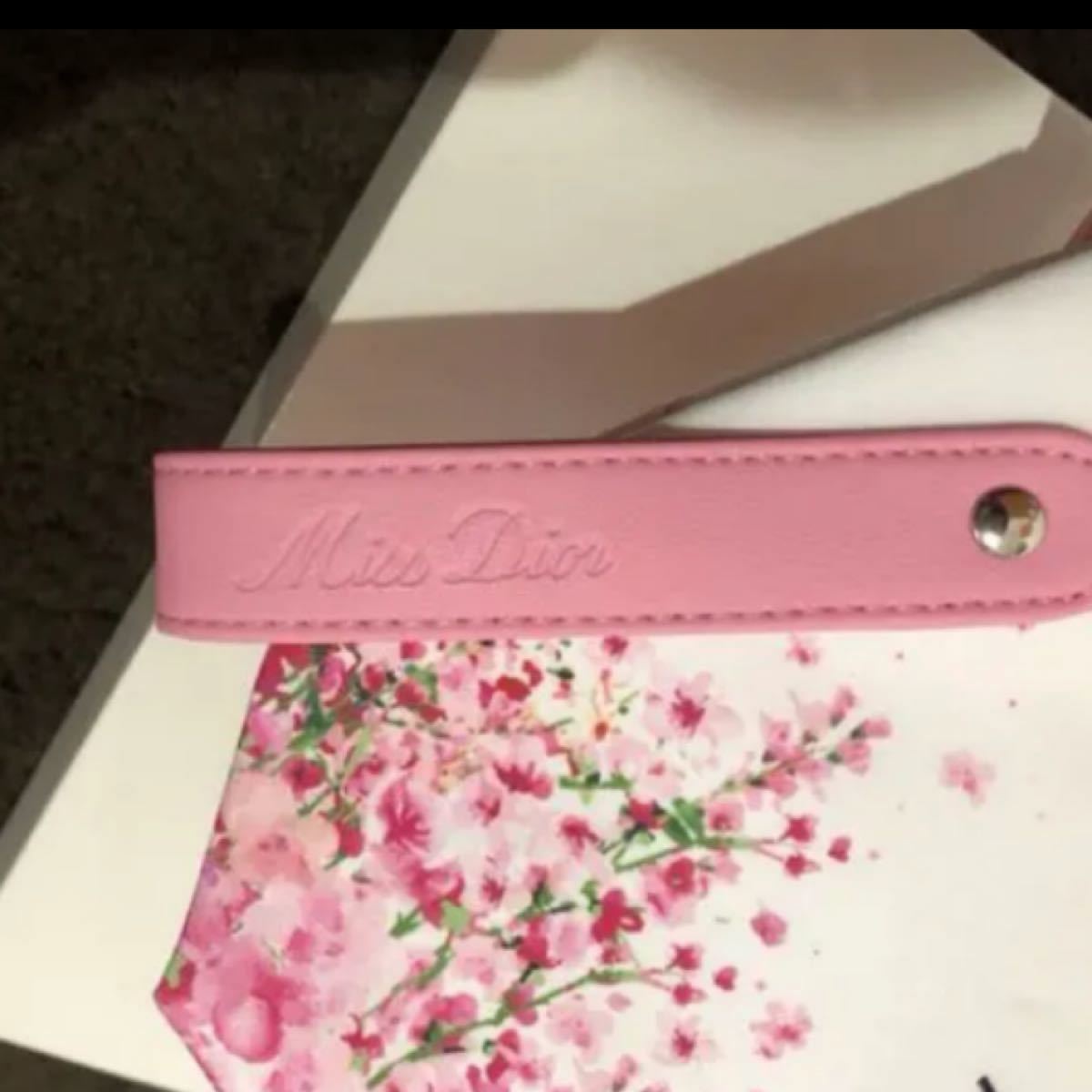 Dior ディオール ポーチ　ノベルティ　花柄　レア　ピンク　桜　さくら　サクラ　入手困難　限定