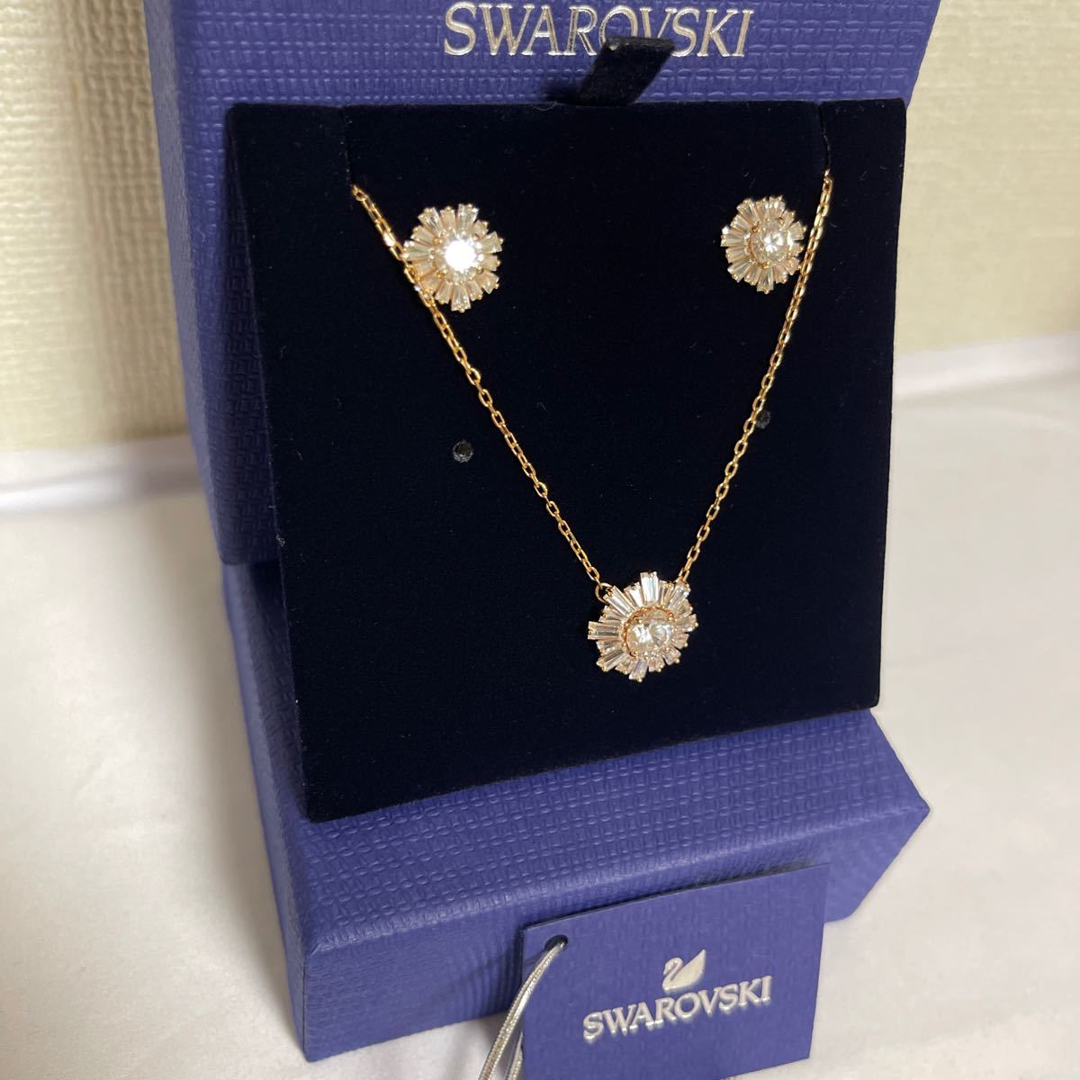SWAROVSKI Sunshine イヤリング セット ユナイテッドアローズ 最大72%オフ! 純正箱 T Underground様 テルペンセット エッセンシャルオイル