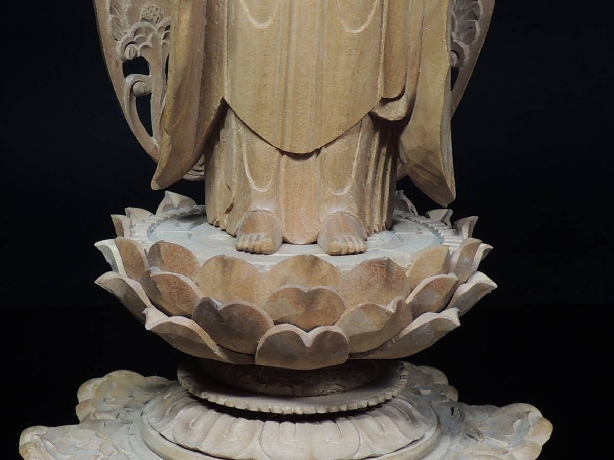 ◇木彫り・白檀・釈迦如来立像・仏像・置物・香木彫・超細密彫刻・高さ 