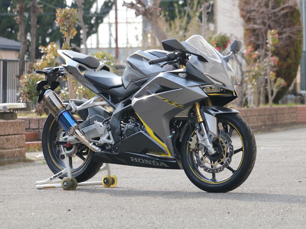 新品 WR’S CBR250RR(2017-2019) (2BK-MC51) スリップオン SS-OVAL 焼き色タイプ(チタンシェル) SB1230JM ダブルアールズ マフラー_画像4