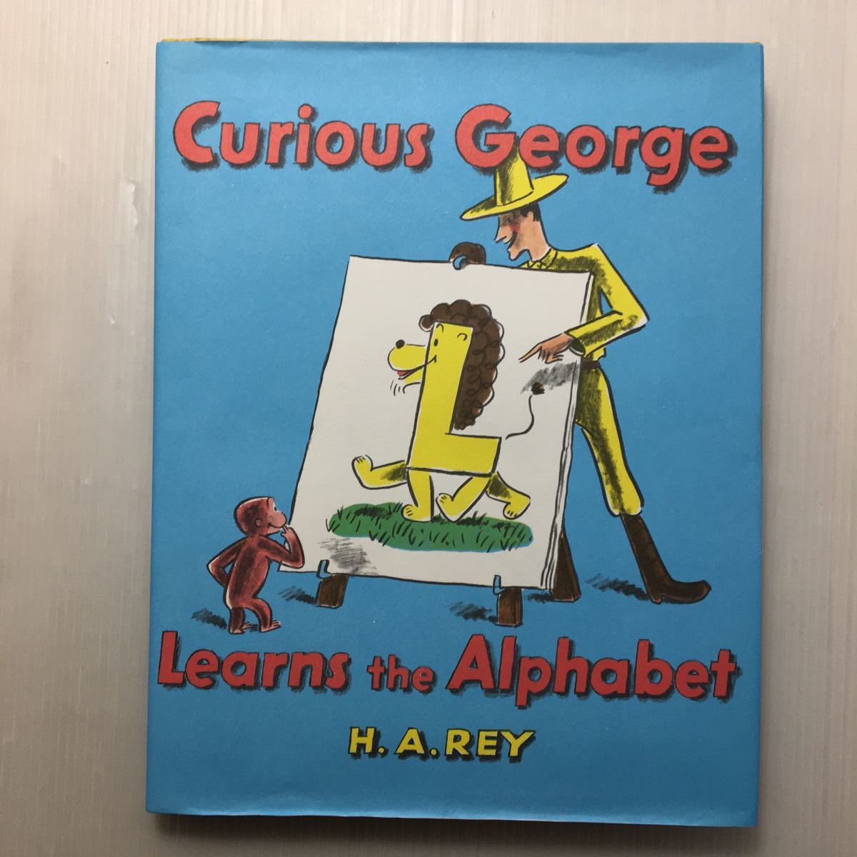 zaa-145♪Curious George Learns the Alphabet (英語) 絵本, 1963/9/9 H. A. Rey (著), Margret Rey (著)