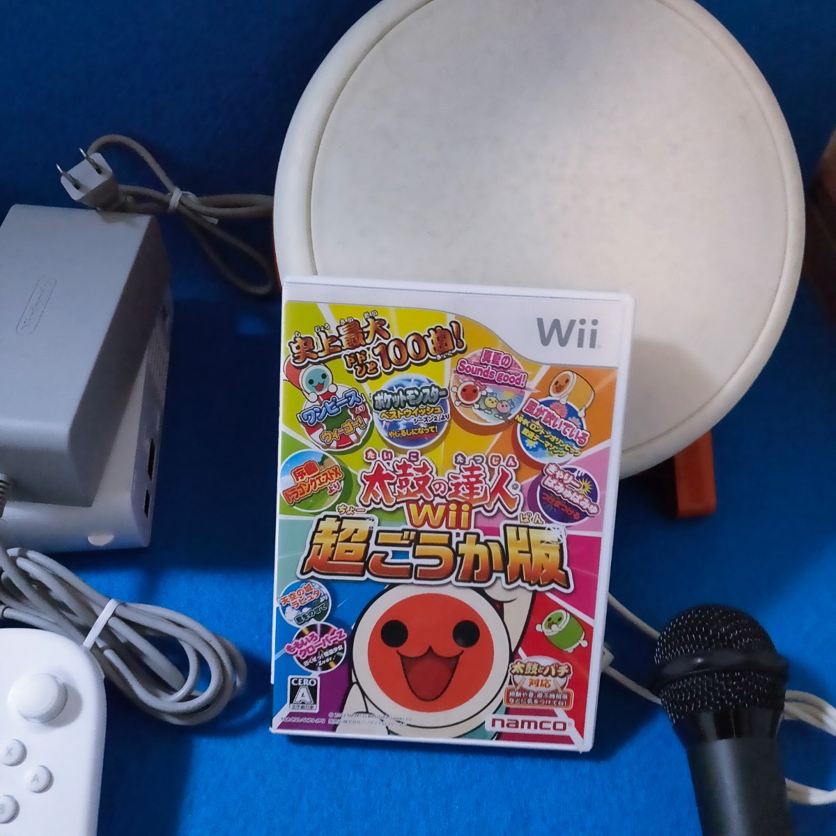 Wiiu  本体セット 2人で遊ぶ 太鼓の達人 マリオカート カラオケマイク付♪