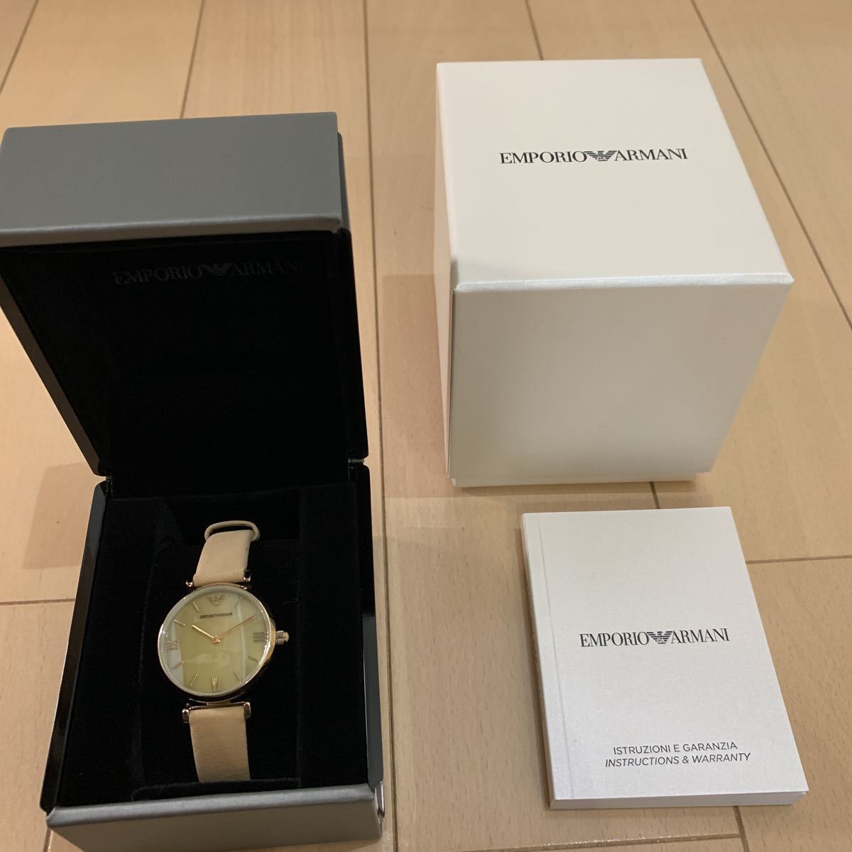 送料無料　未使用　EMPORIO ARMANI エンポリオアルマーニ 時計　AR-1967 レディース　レトロ TAN レザー 腕時計