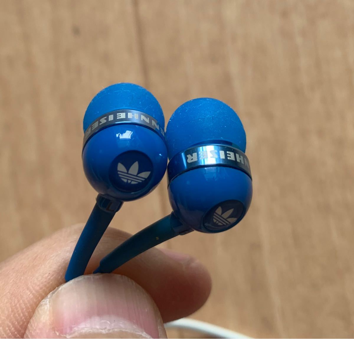 Paypayフリマ Adidas Originals ゼンハイザーのイヤホン Paypayフリマ Adidas Originals ゼンハイザーのイヤホン