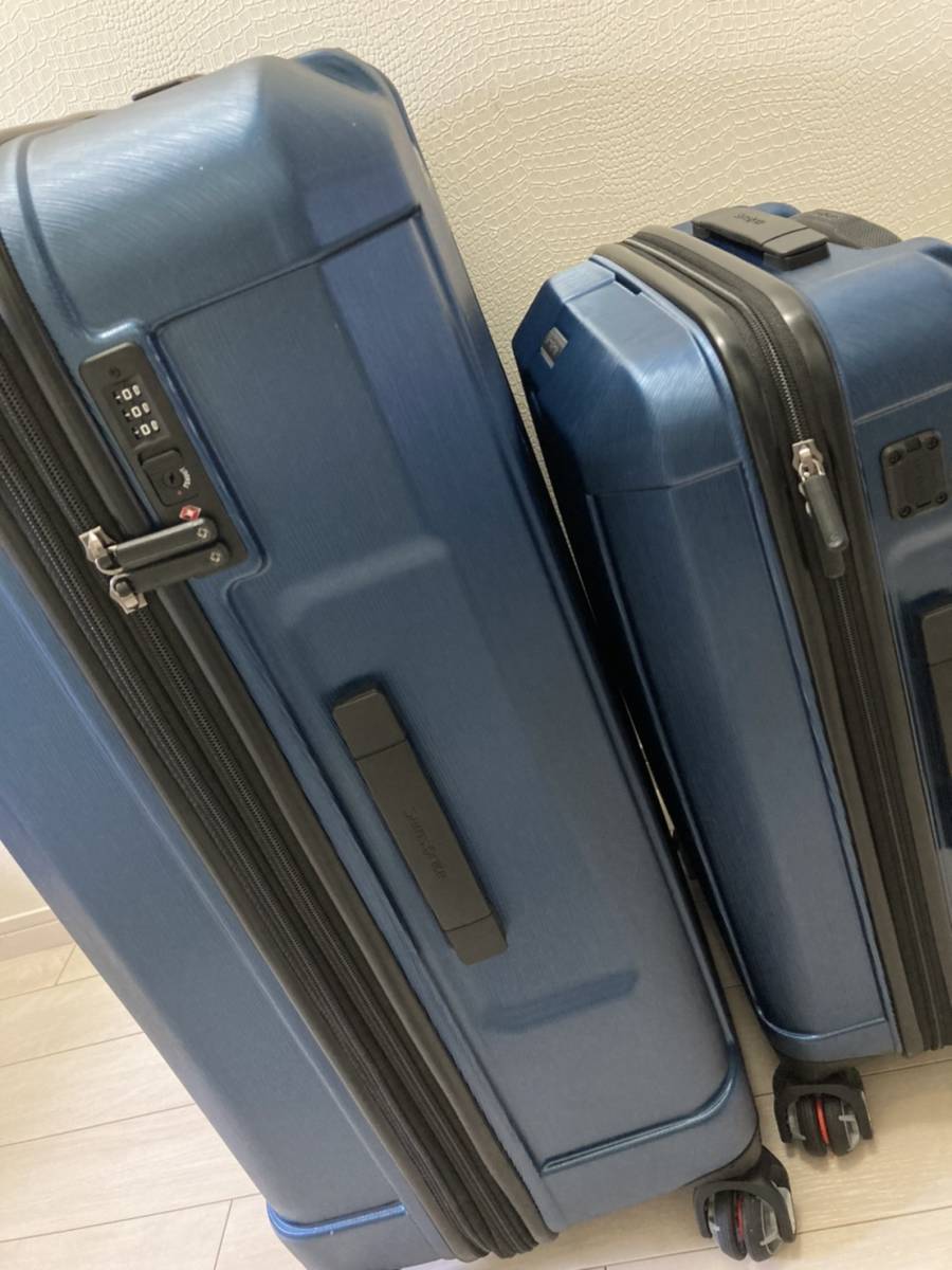 〓【新品】サムソナイト スーツケース(大・小) 2個セット 青 TSAロック搭載 携帯電話充電用USB Port備え付け キャリーケース