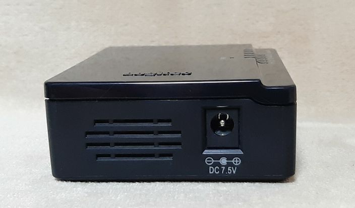 Logitec Swiitching HUB ロジテック スイッチングハブ LAN-SW05/PAB アダプター付