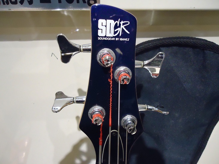 ☆Ibanez☆アイバニーズ☆エレキベース☆SDGR☆小傷あり☆替え弦付き