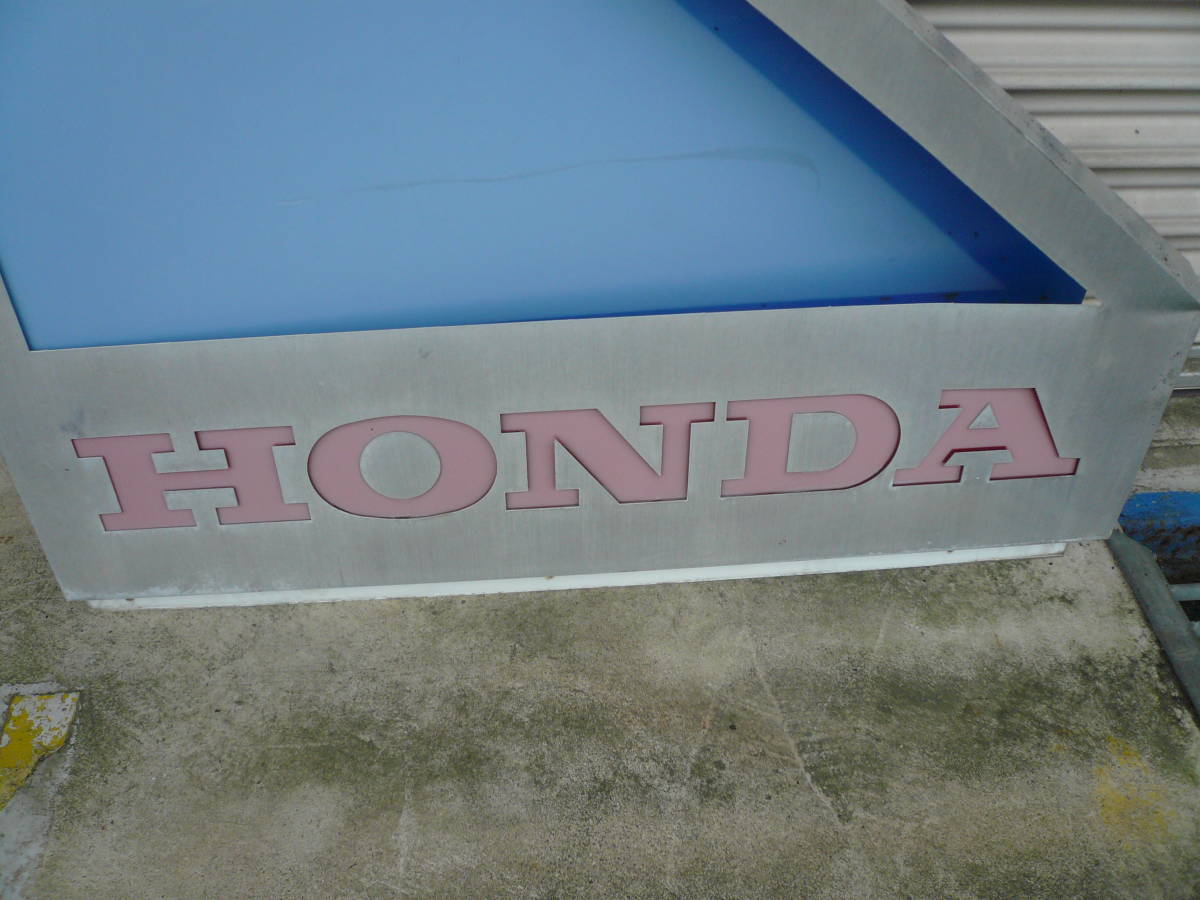 HONDA signboard field 