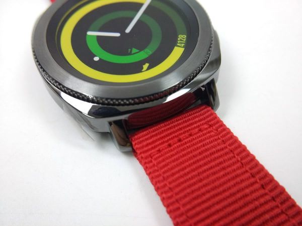 ナイロン製ミリタリーストラップ 交換用腕時計ベルト レッドXブラック 20mm_画像6
