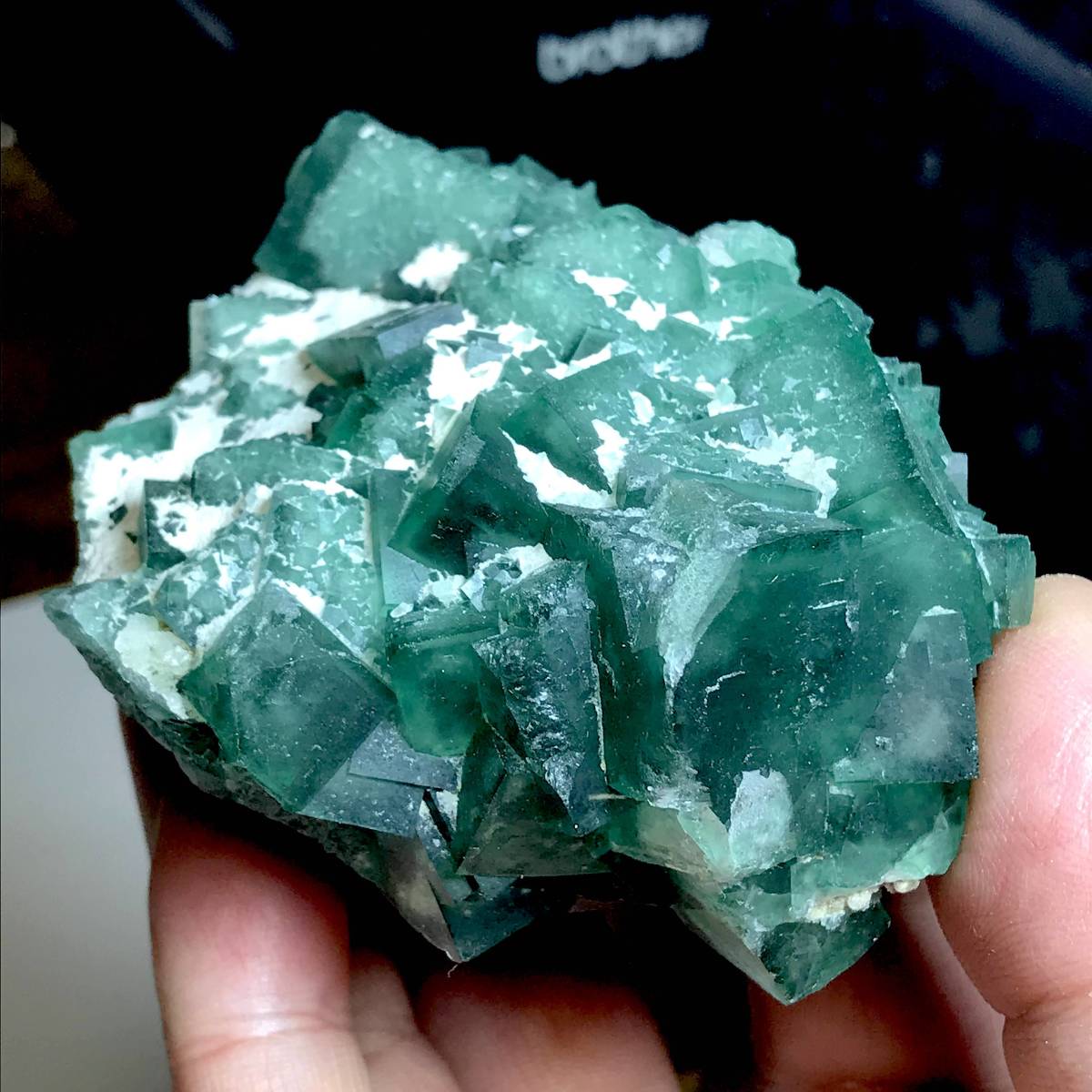 緑色六面体蛍石・284g（マダガスカル産鉱物標本）_画像9