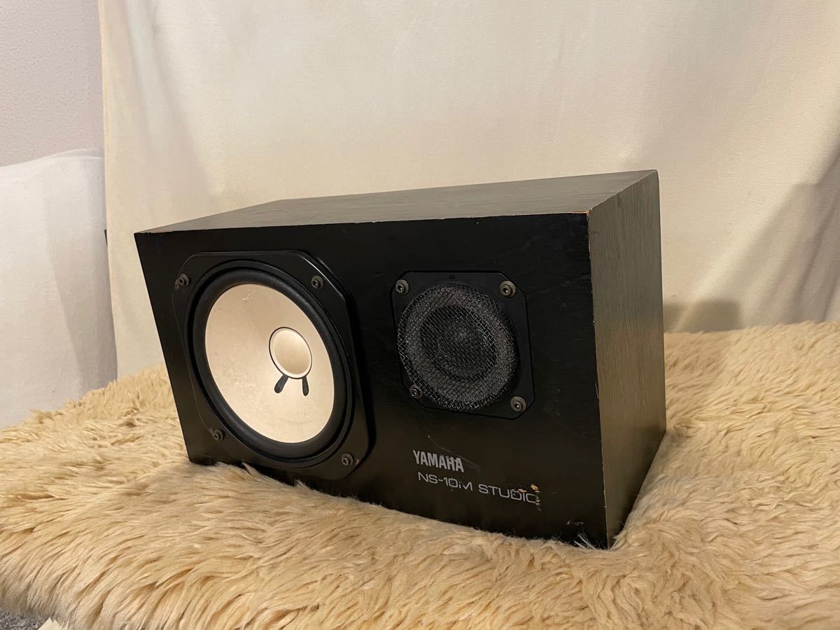 YAMAHA NS 10M STUDIO モニタースピーカースタンドおまけ付き YAMAHA NS 10M STUDIO モニタースピーカースタンドおまけ付き