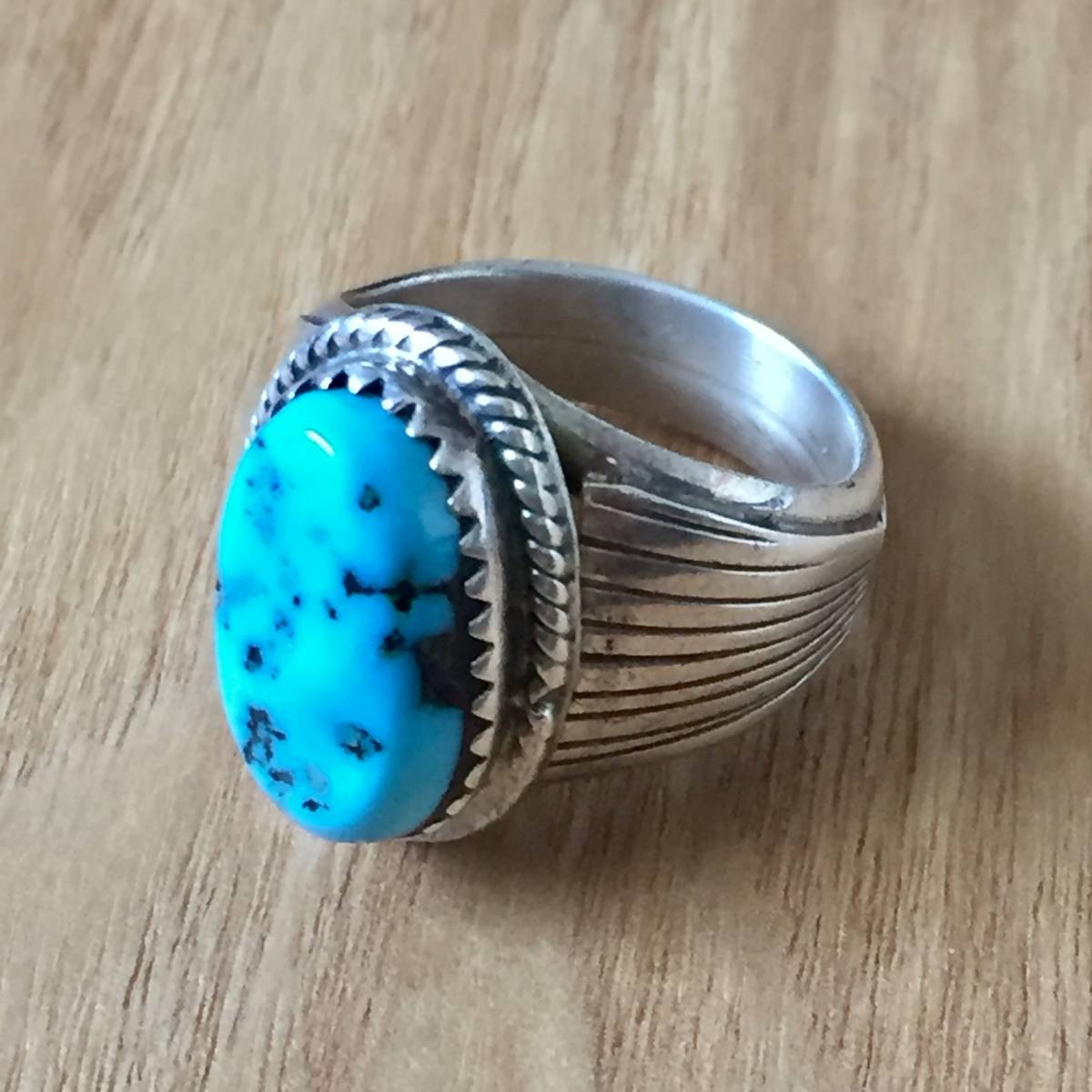 NAVAJO RUNNING BEAR STUDIO TURQUOISE RING ナバホ族 ランニングベア スタジオ ターコイズリング INDIAN JEWELRY インディアンジュエリー