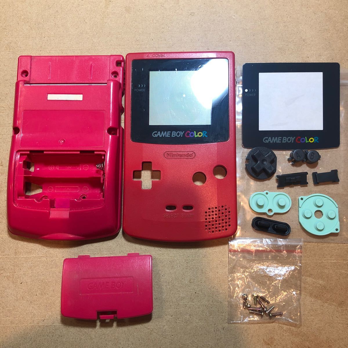 ゲームボーイカラー 本体 純正液晶 レッドシェル サードパーティ ゲームボーイカラー 本体 純正液晶 レッドシェル サードパーティ