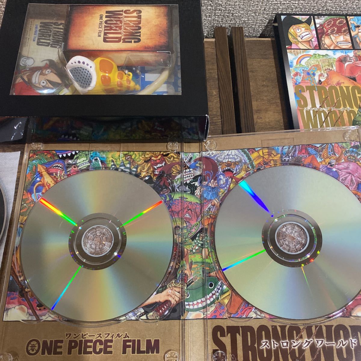 値下げ　ワンピース　ONEPIECE  ストロングワールド　filmZ dvd