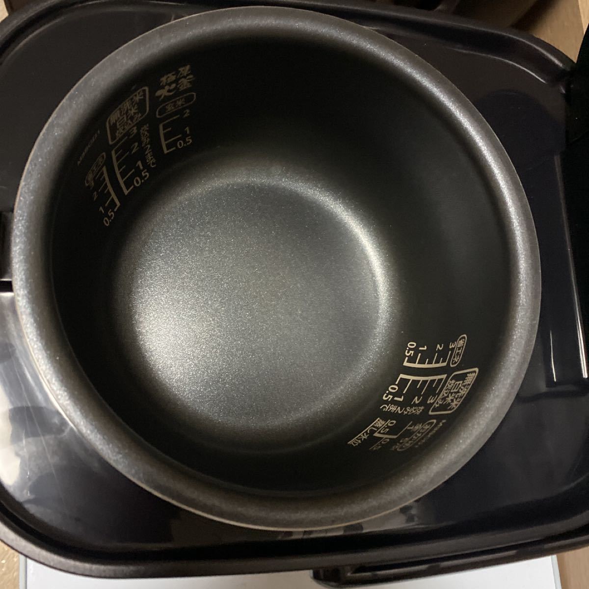 アイリスオーヤマ 極厚 炊飯器3合  銅釜