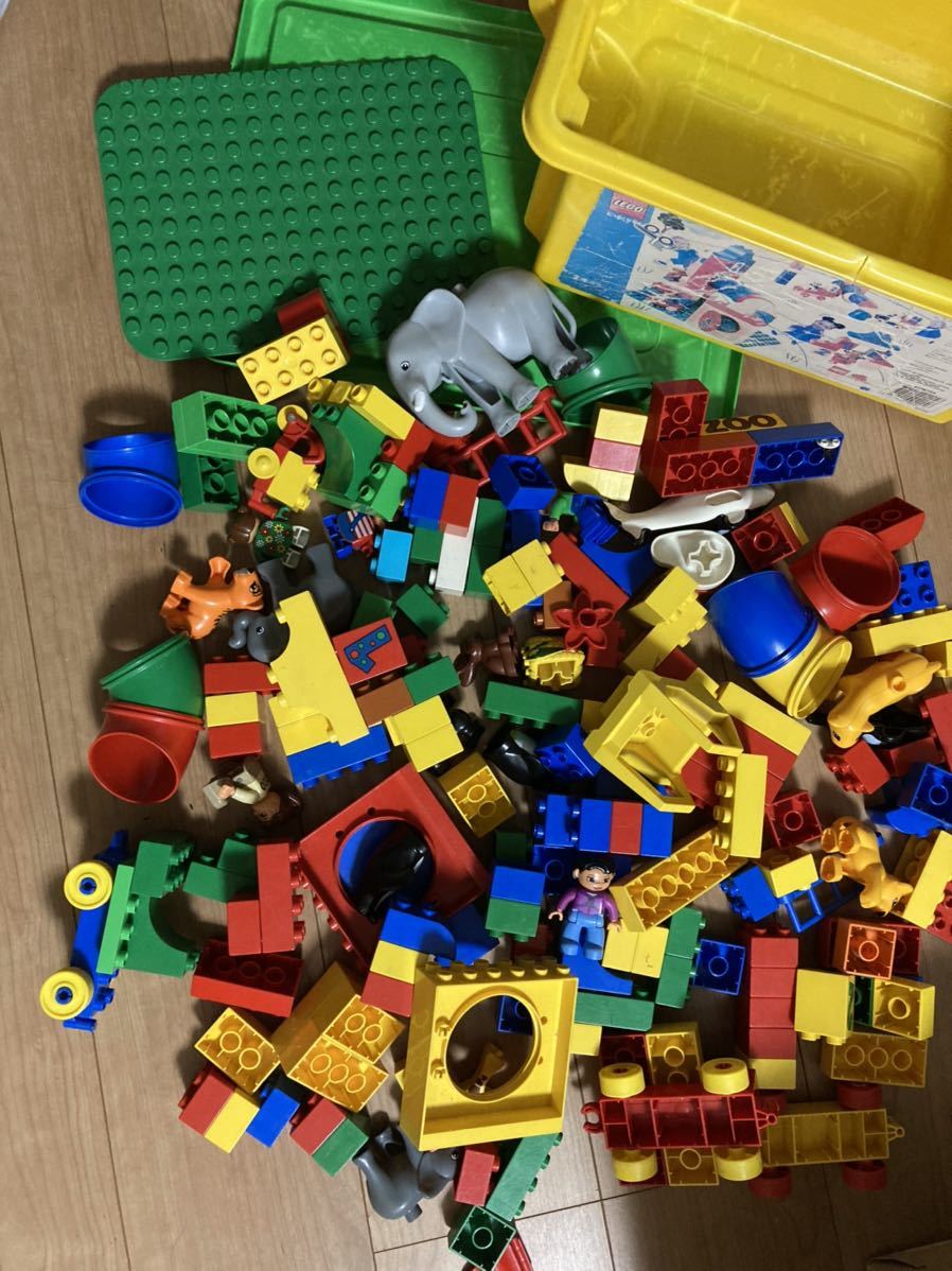 レゴ　デュプロ　人形　動物　まとめて　色々　ジャンク　大量　ミニフィグ　ケース　ブロック_画像1