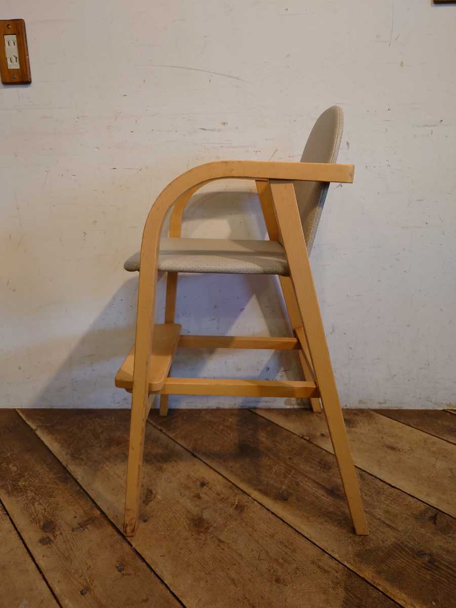  Akita woodworking Vintage . for infant high chair beige A CC-053/ bending tree retro modern Northern Europe style store furniture dining baby chair 