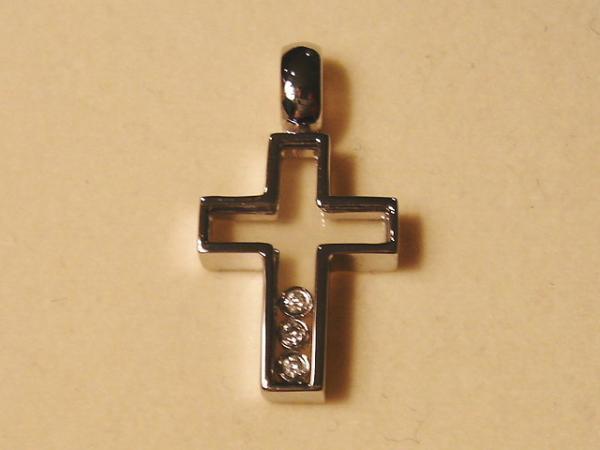 PE763:K18WG ダイヤ クロス ペンダント ダイヤモンド