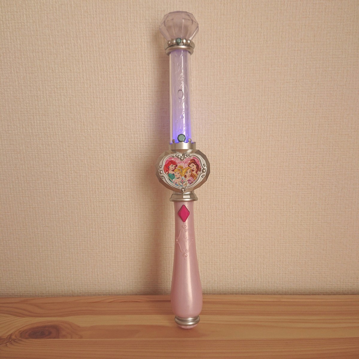 Paypayフリマ ディズニープリンセス 光るロイヤルミュージカルステッキ Paypayフリマ ディズニープリンセス 光るロイヤルミュージカルステッキ