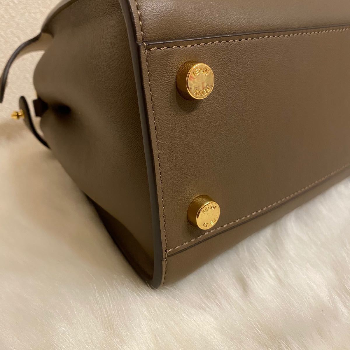 FENDI ピーカブー エッセンシャリー