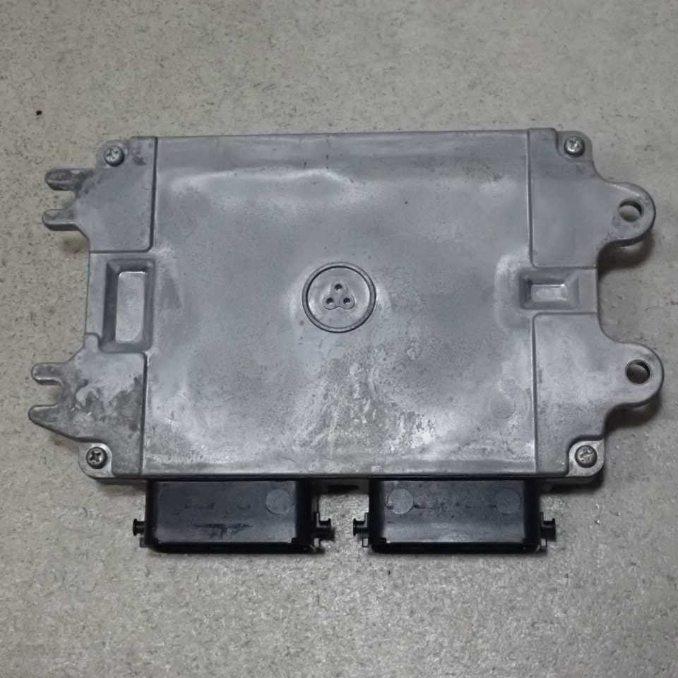 平成26年 アルトラパンショコラ HE22S 純正 エンジンコンピューター ECU K6A 33910-85K00 中古 即決_画像3