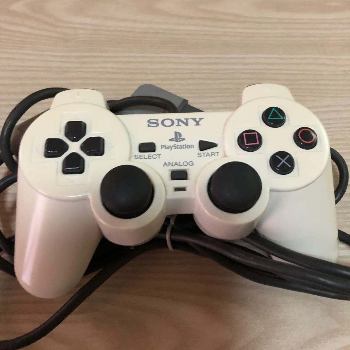 PlayStation コントローラー１個　AVコード1本　中古　作動品