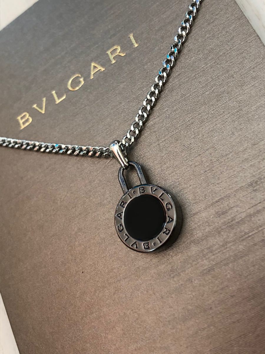 新品未使用品　BVLGARI チャーム　ネックレス　シルバー