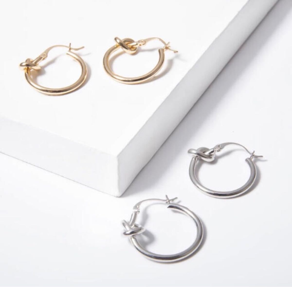 CELINE セリーヌ ノットピアス デザイン シルバー|Yahoo!フリマ CELINE セリーヌ ノットピアス デザイン シルバー|Yahoo!フリマ