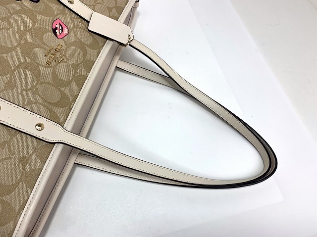 極美品 送料無料 コーチ COACH ヴァーシティ パッチワーク 極美品 送料無料 コーチ COACH ヴァーシティ パッチワーク