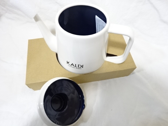 新品：KALDI コーヒー ホーロードリップケトル 1.0リットル オフホワイト：エナメル 紺色_画像2