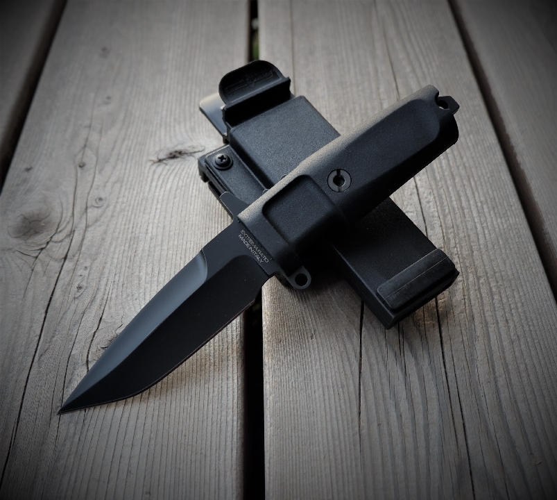 最新作の 『ZA-001-44』Extrema Compact】 Moschin Ratio【Col ハンティングナイフ、狩猟刀