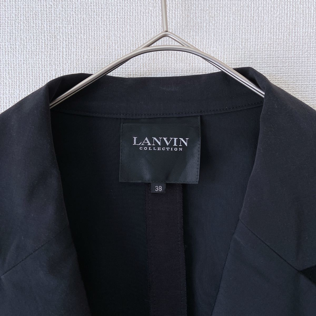 Paypayフリマ Lanvin Collection ランバン パフショルダージャケット ブラック 黒 テーラードジャケット Paypayフリマ Lanvin Collection ランバン パフショルダージャケット ブラック 黒 テーラードジャケット