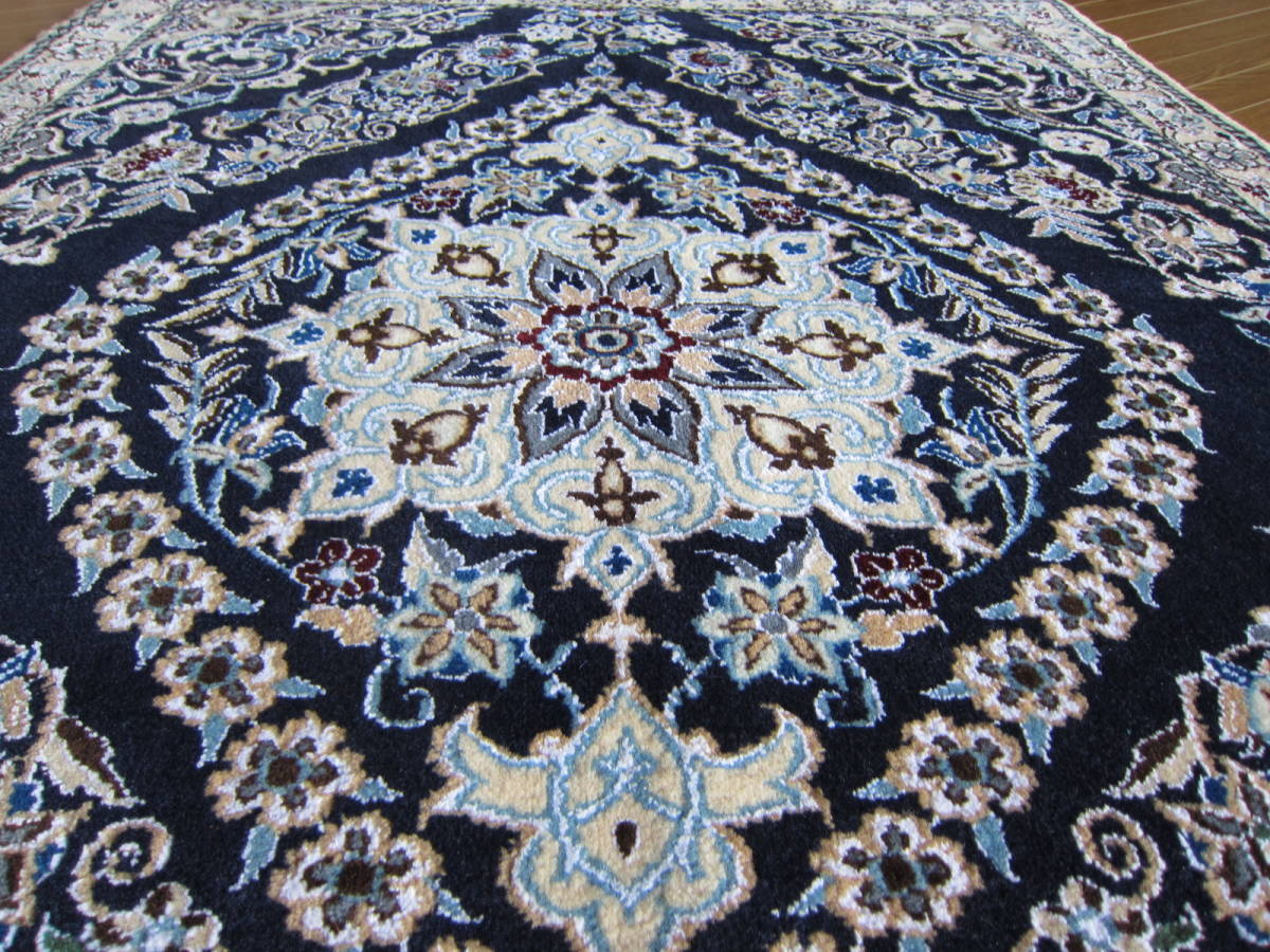 123X92】イラン直輸入☆ナイン産ペルシャ絨毯・カーペット 123X92】イラン直輸入☆ナイン産ペルシャ絨毯・カーペット