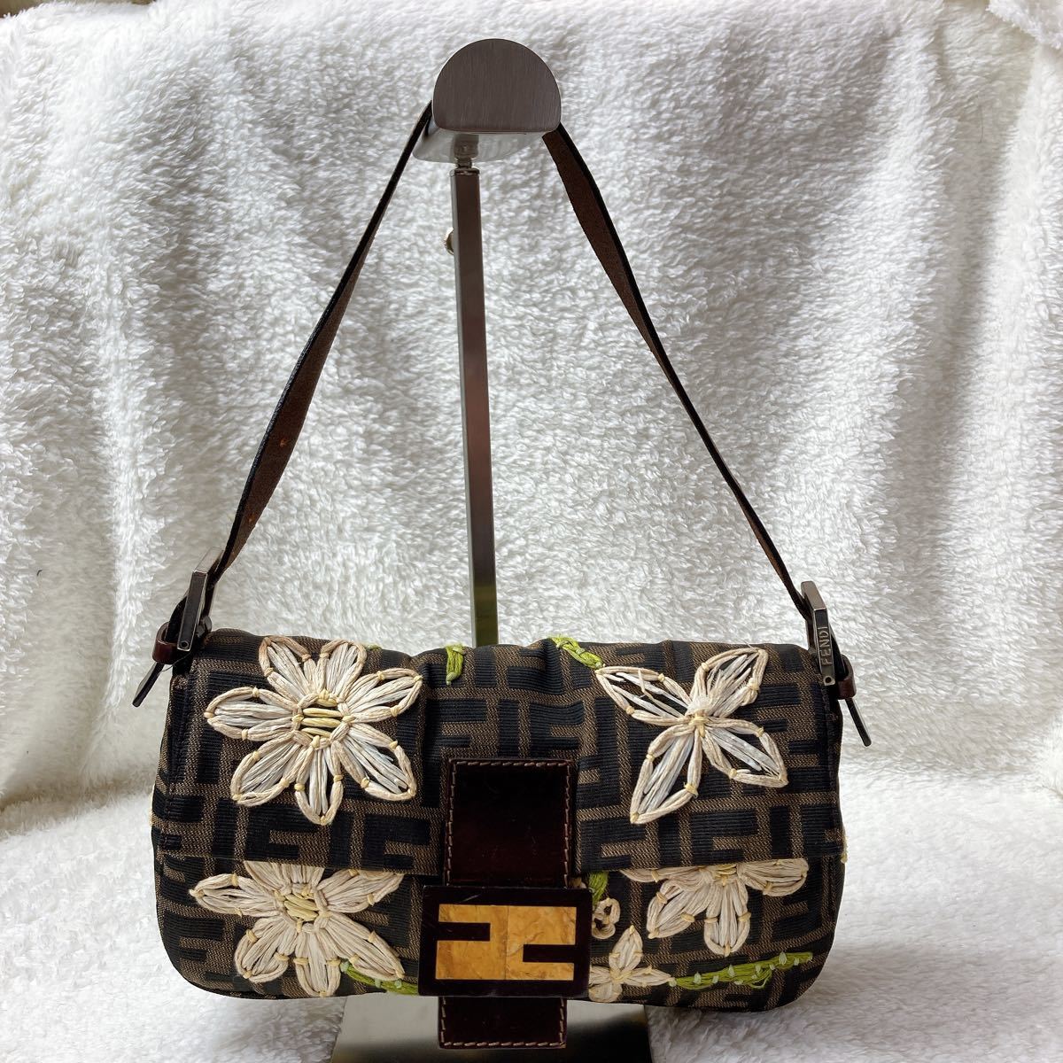 レア　フェンディ　FENDI マンマバゲット　花　刺しゅう　ズッカ