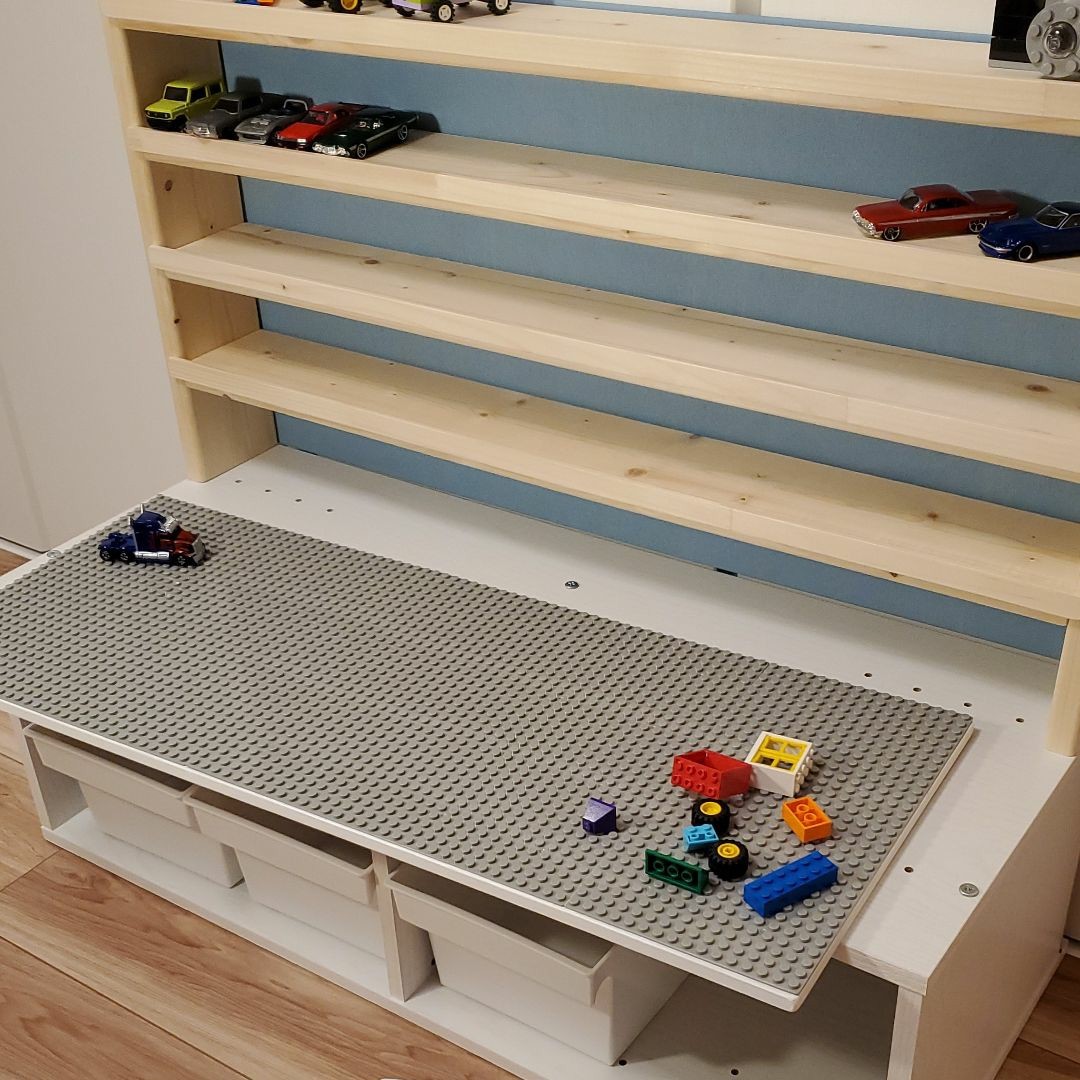 トミカ収納棚+レゴテーブル収納ユニット背板付き ブルー　プレイボードタイプ