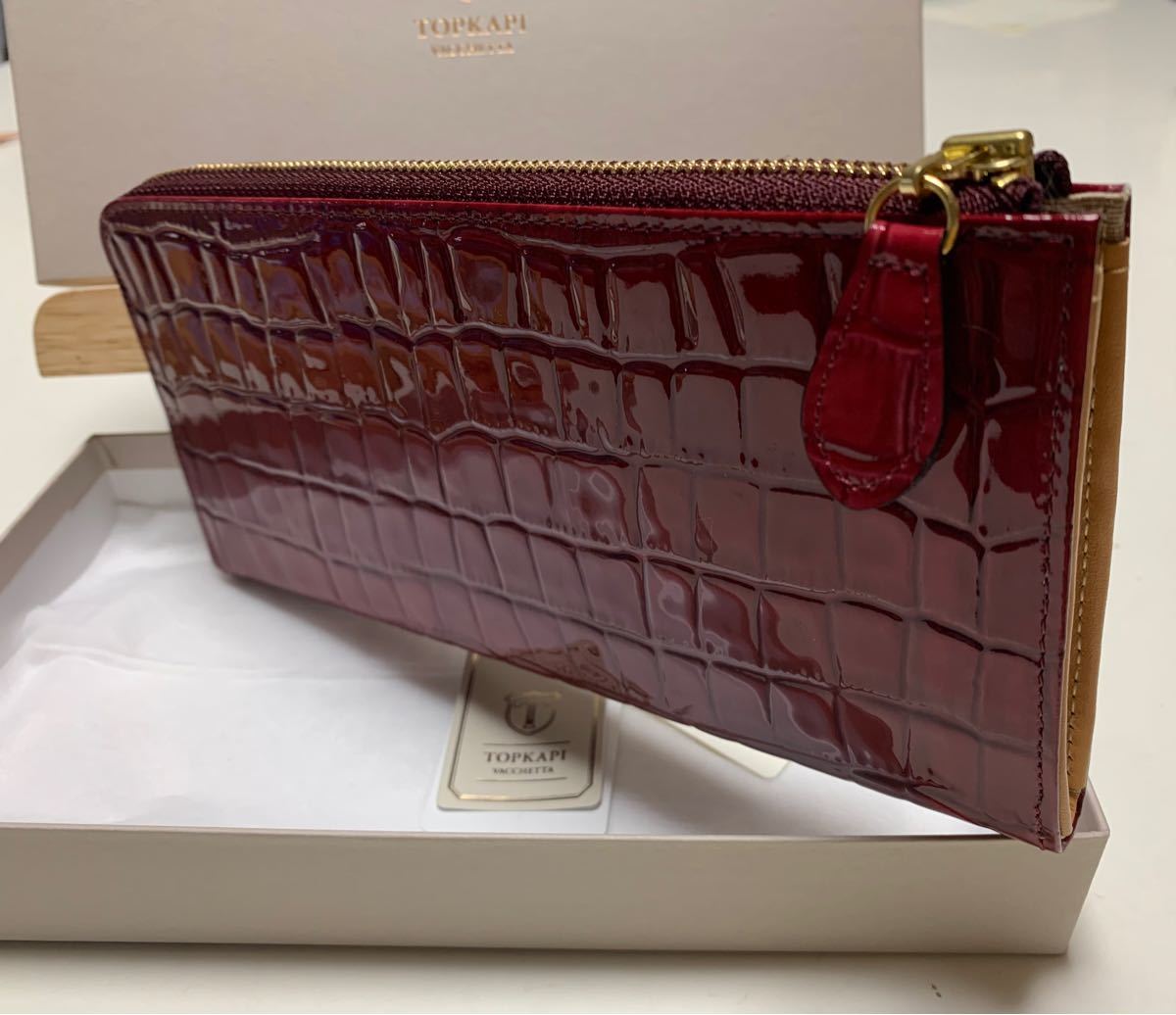 割引購入割引購入トプカピ TOPKAPI エナメルクロコ型押し・がま口長