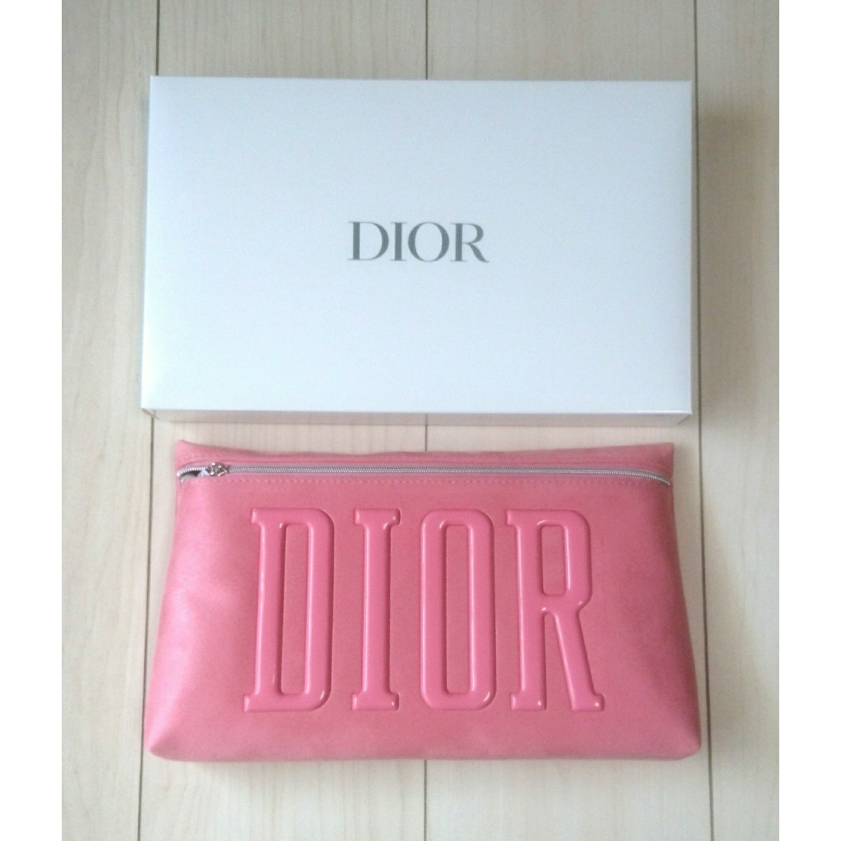 Paypayフリマ Dior ディオール ポーチ 大 ロゴ ピンク ノベルティ