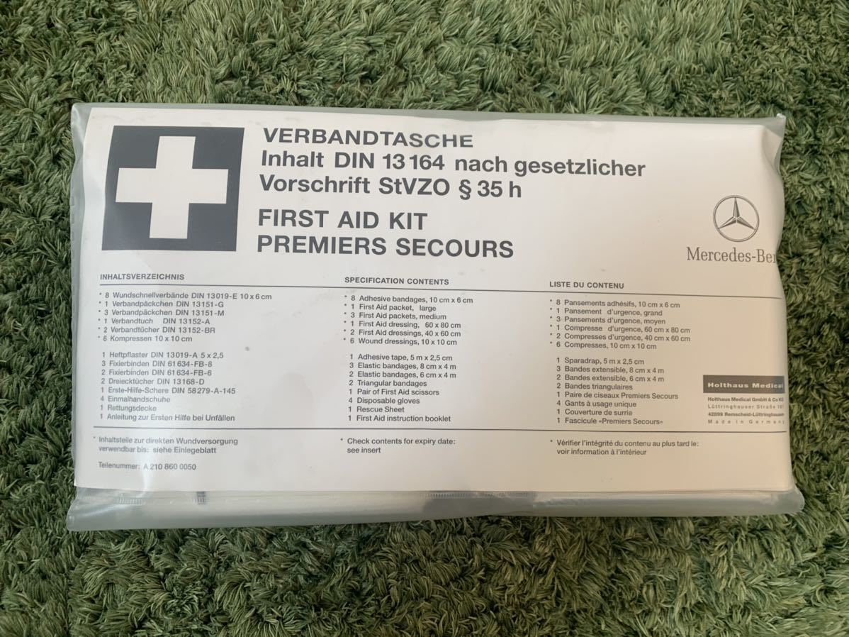 【未使用】 Mercedes-Benz メルセデス・ベンツ　純正　救急箱　FIRST AID KIT ファーストエイドキット　W210_画像1