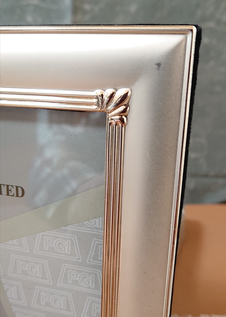 フォトフレーム/SILVER PLATED/2つ折りタイプ/置物/共箱附き フォトフレーム/SILVER PLATED/2つ折りタイプ/置物/共箱附き