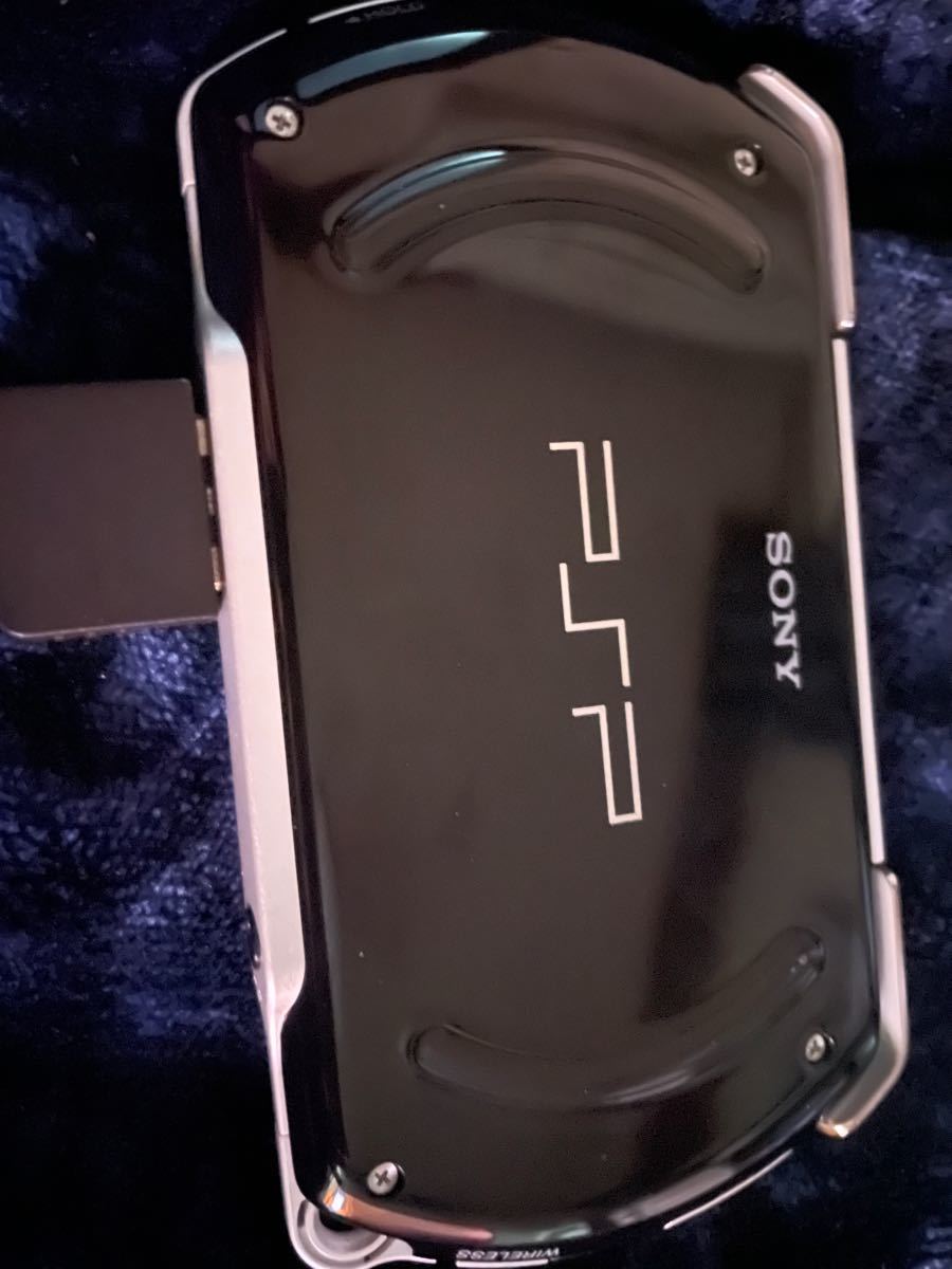 PSP go PSP-N1000 